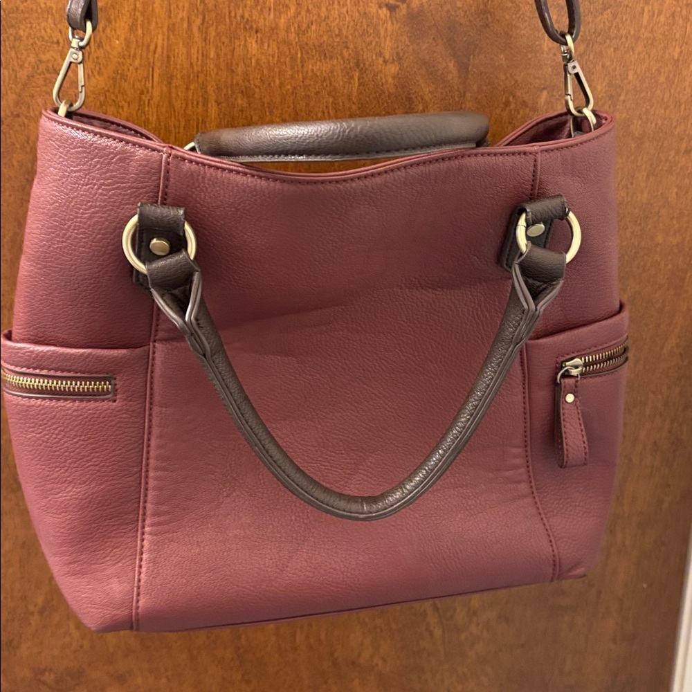 Bass Women's Wine Leather Shoulder Bag
